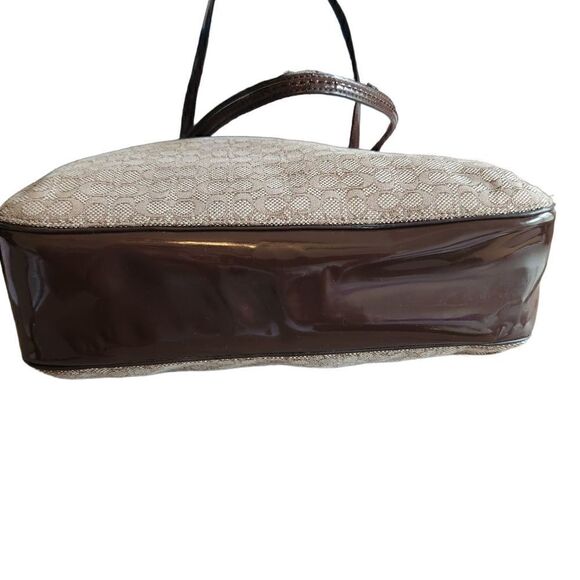 COACH Logo Fabric And Patent Leather Tote Shoulder Bag and Wristlet - Picture 4 of 11